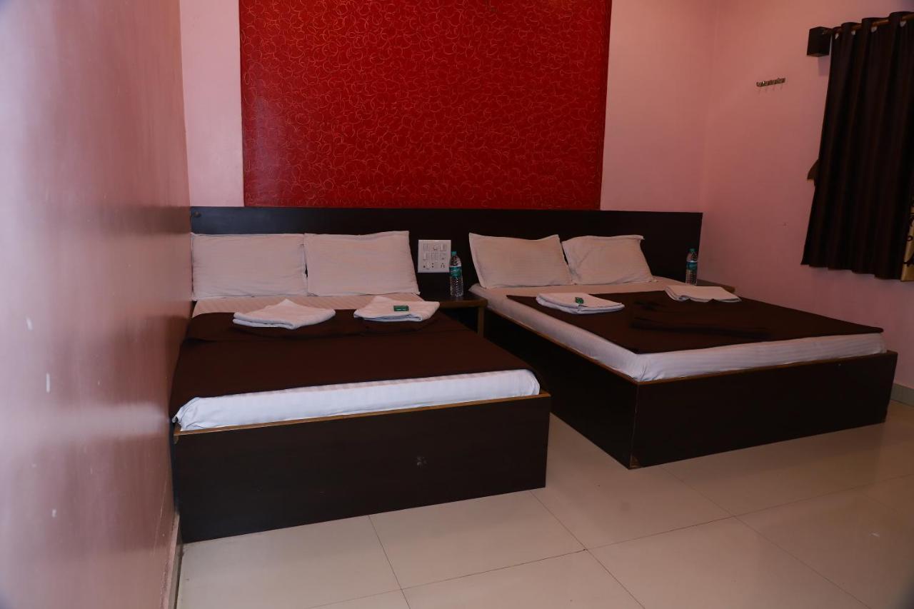 Sai Madhavi Palace Hotel Shirdi Eksteriør bilde
